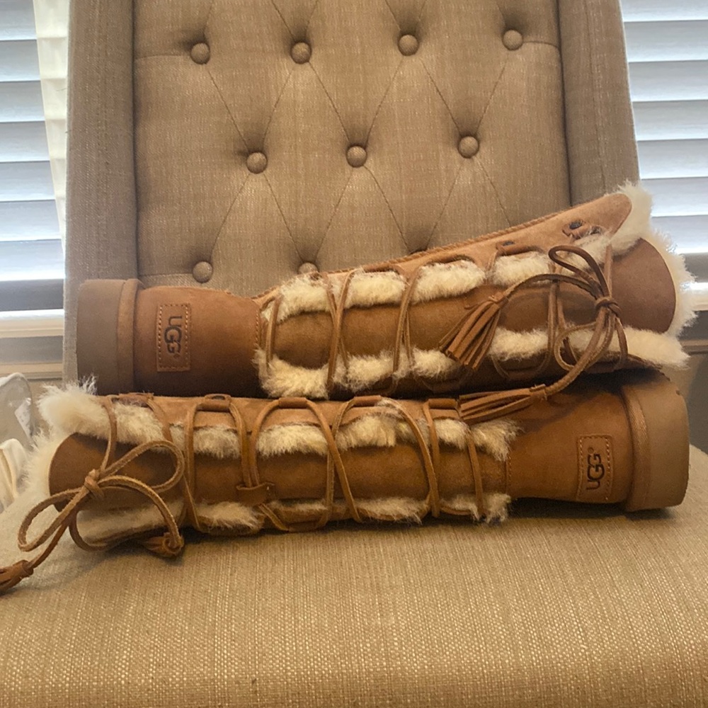 UGG Boots / 9